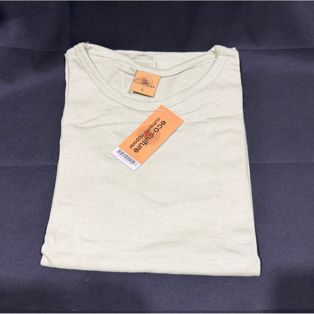 Eco-Culture Authentic Apparel Short Sleeve CrewNeck T-Shirt Sage Green Small NWT